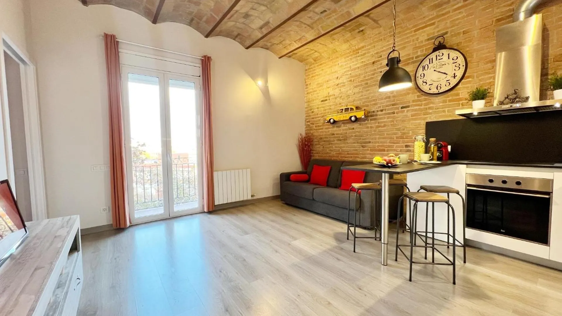 Pamplona Playa Apartment contacts